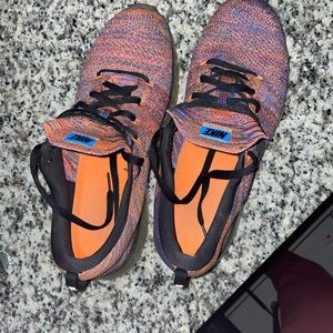 Nike air max mens size 11.